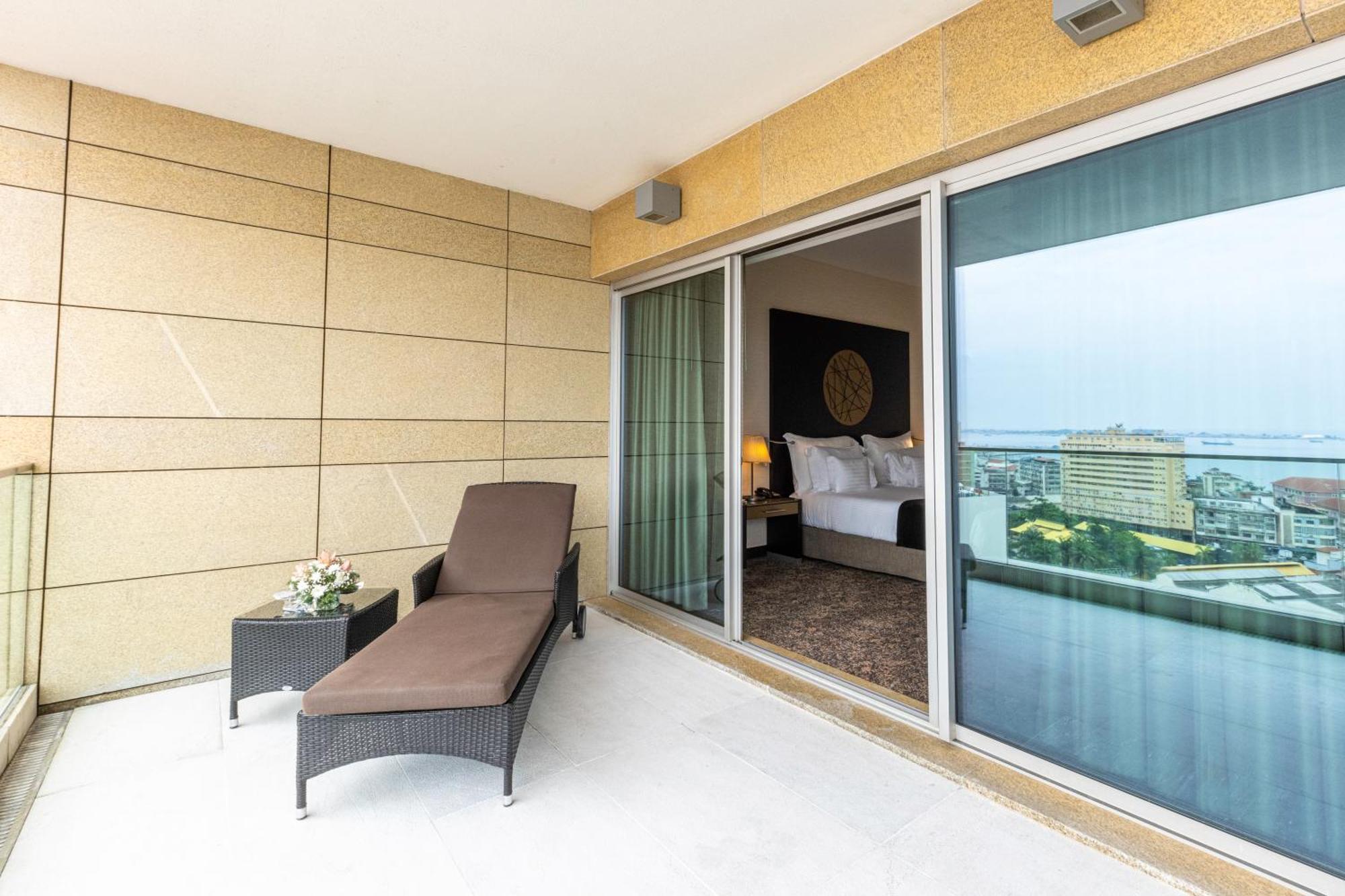 Epic Sana Luanda Hotel Стая снимка